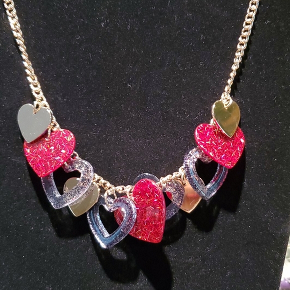 INC International Concepts Jewelry - 🌞NWT Fun red and gold heart necklace